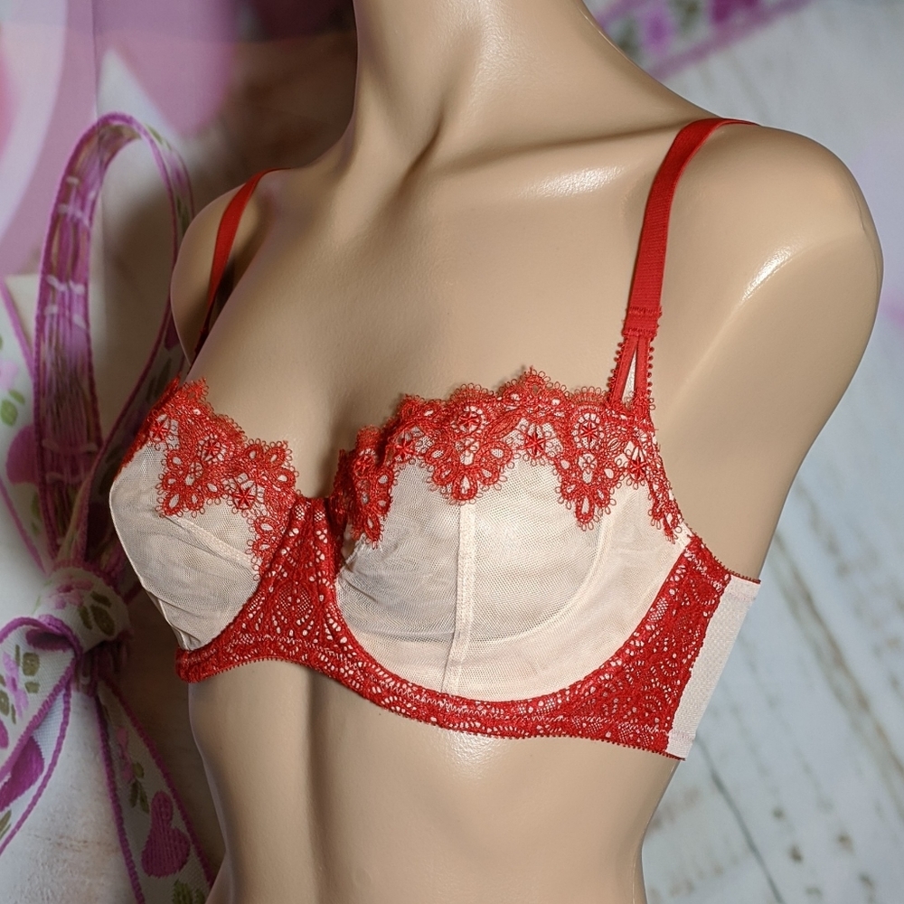 VS Dream Angel bra push-up w/o padding nwts